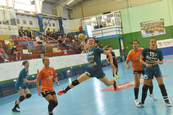 Triunfo del Rocasa en la 1ª jornada de la Copa Gobierno de Canarias en la presentación de la nueva temporada/Miguel Ángel Suárez.